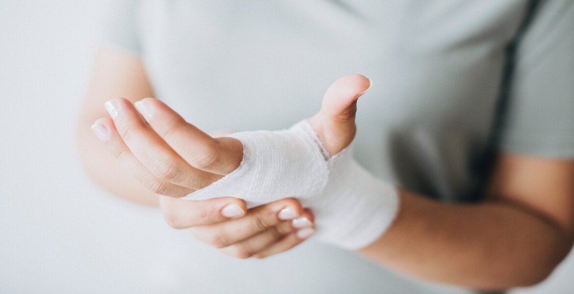 Hand and Wrist Injuries & Disorders